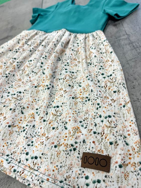 IOIO, Dětské šaty s mašlí na zádech, Mini kvítky, Verde (2)